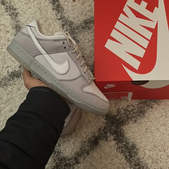 Nike dunk low Pure platinum/ white wolf grey